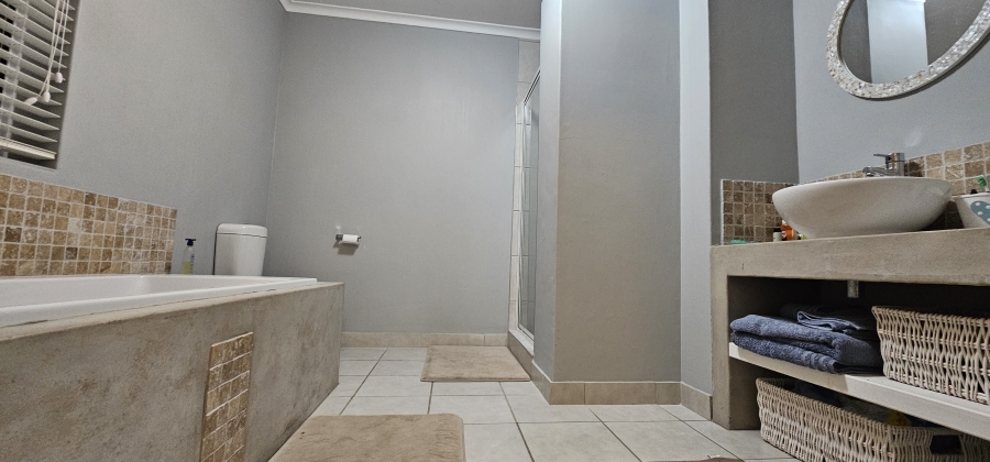 4 Bedroom Property for Sale in Myburgh Park Western Cape